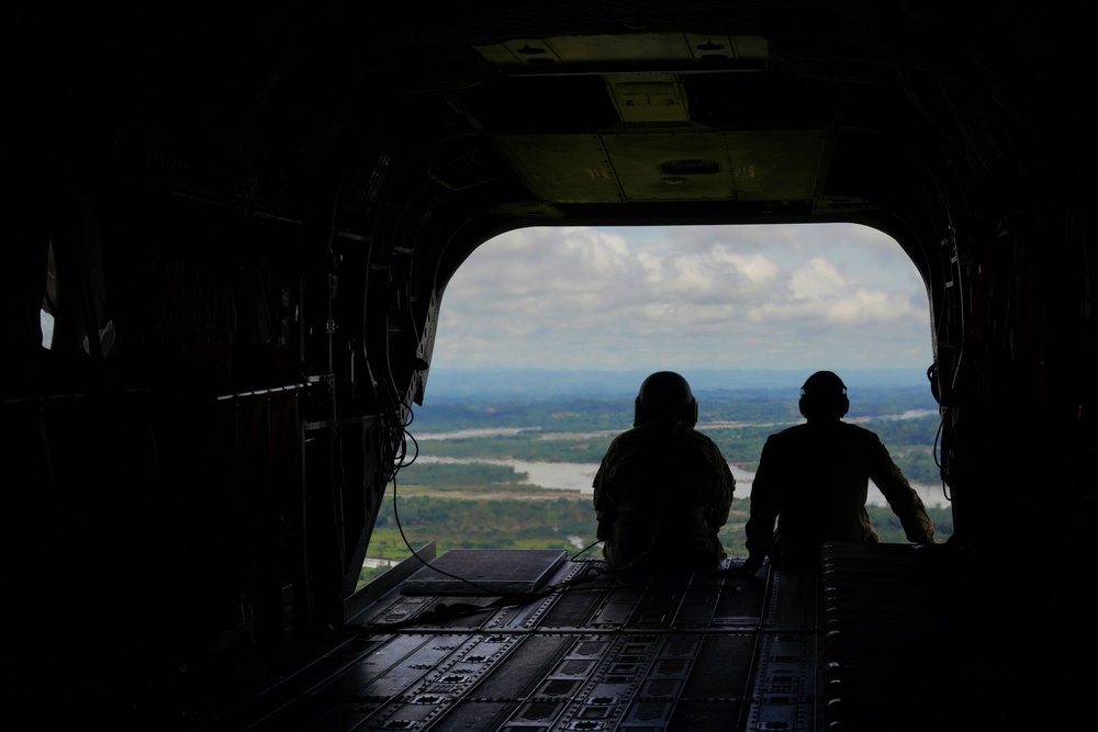 ADLA/ Relámpago 2023: CH-47 flight