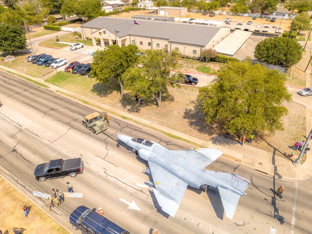 NAS JRB Fort Worth and City of White Settlement Collaborate to Relocate F-4E Phantom II to Veterans Park