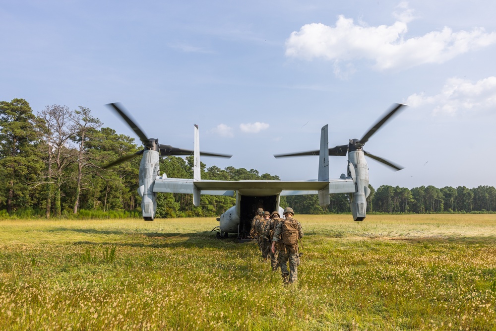 10th Marines Conduct Aerial Extraction