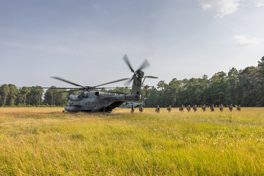 10th Marines Conduct Aerial Extraction