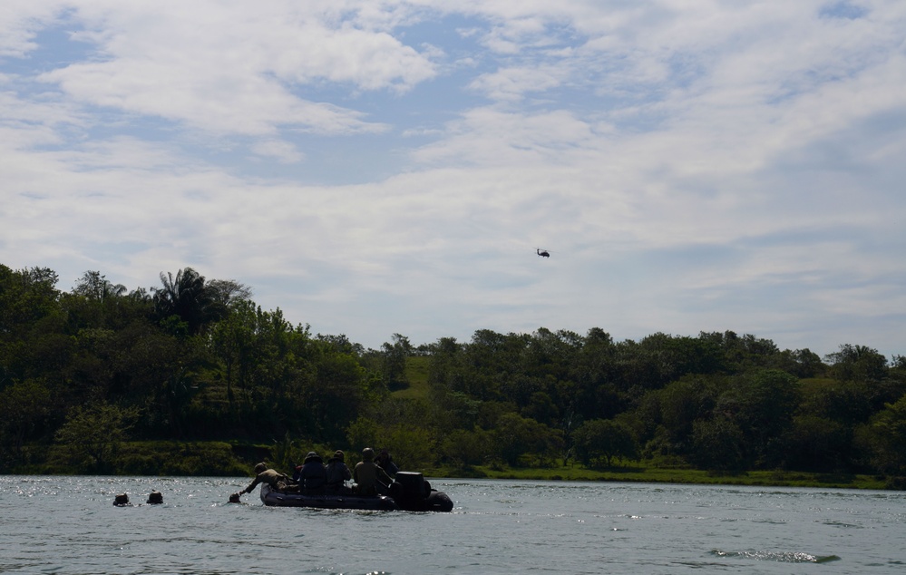 ADLA/ Relámpago 2023: Water Rescue Training