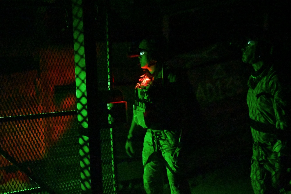 RF-R 23-2 Simulated Cave Rescue