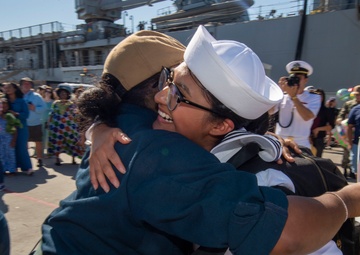 USS Paul Hamilton Homecoming