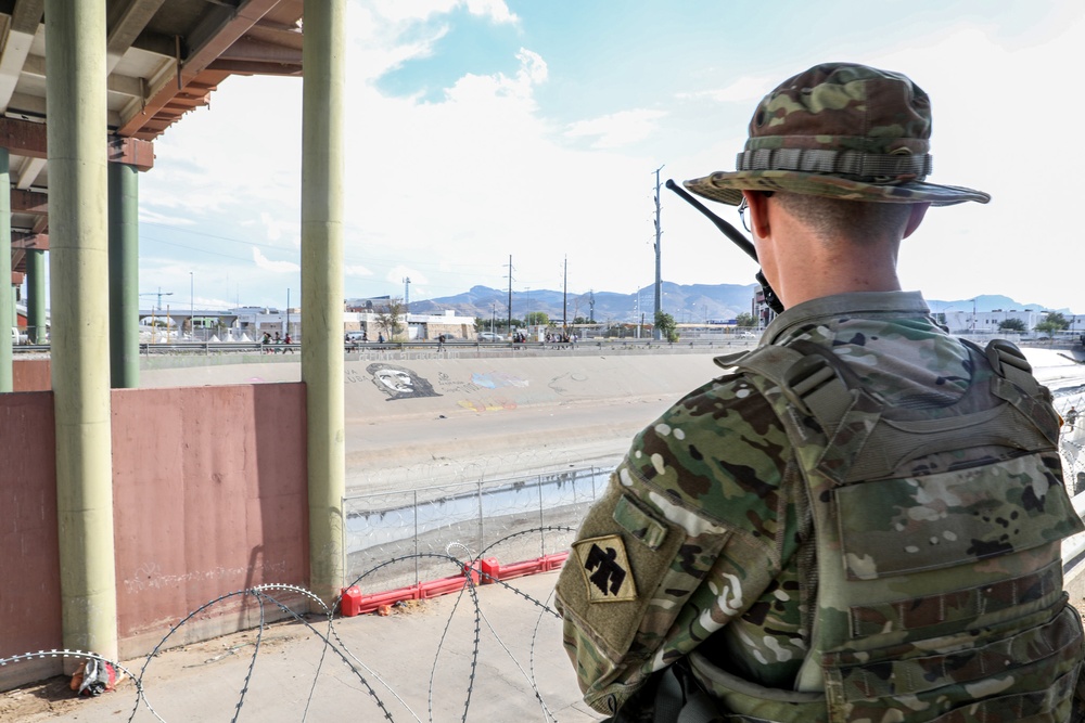 Oklahoma Guardsmen patrol border in support of Operation Lone Star