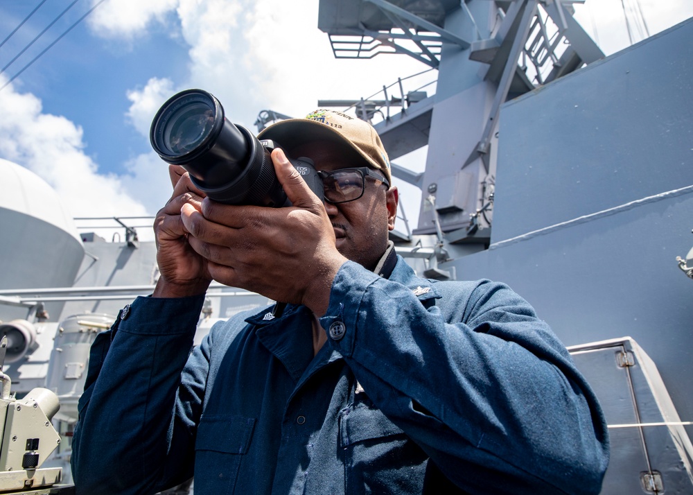 Sailors Conduct Visual Information Training Aboard USS John Finn (DDG 113)