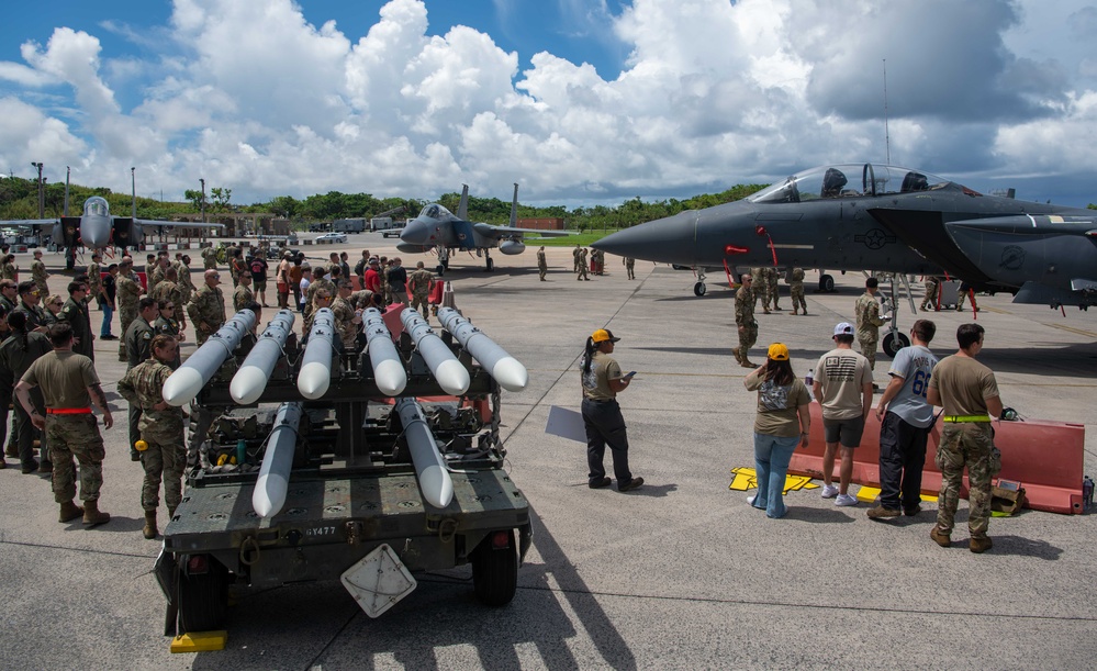 18th MXG weapons load competition