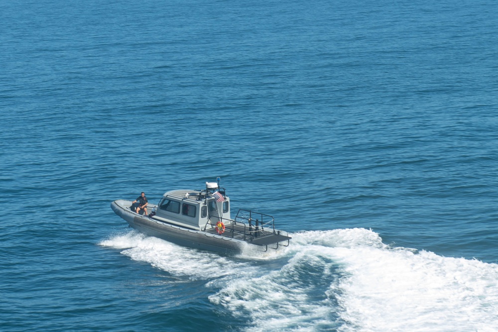 USS Boxer Executes Small Boat Ops