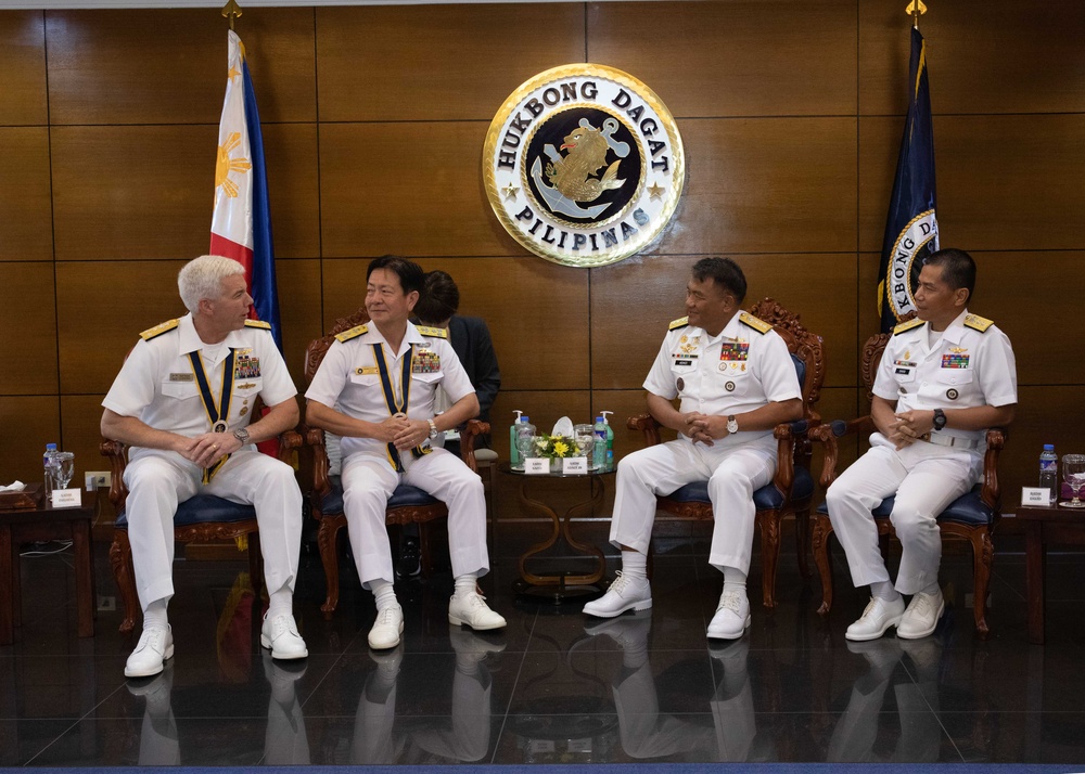 Multinational defense leaders meet in Manila, talk ‘free, open’ Indo-Pacific