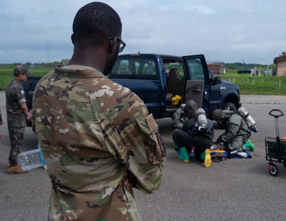 U.S., ROK combine for CBRN, EOD training