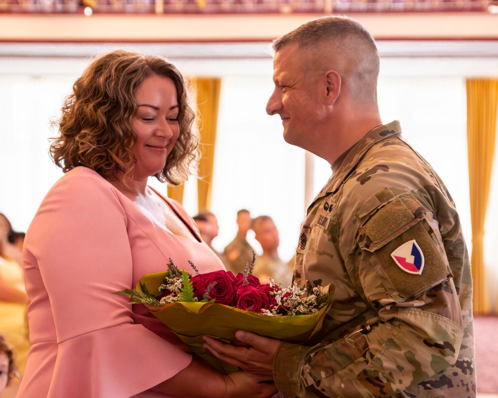 USAG Rheinland-Pfalz holds relinquishment of responsibilities ceremony