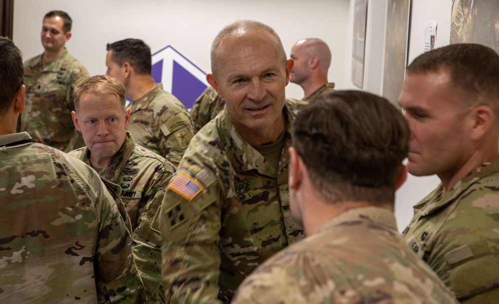 New Army leaders visit Poland