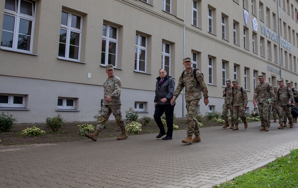 New Army leaders visit Poland