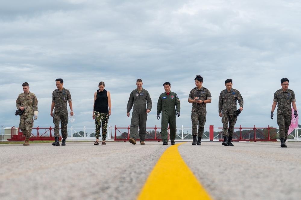 8th Fighter Wing conducts combined FOD Walk to welcome F-16s home