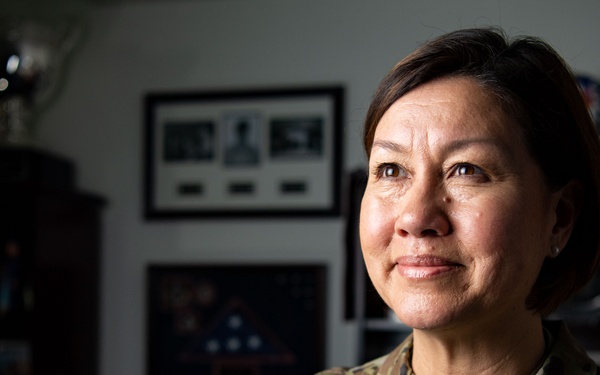 Resilience: the glue of the forces