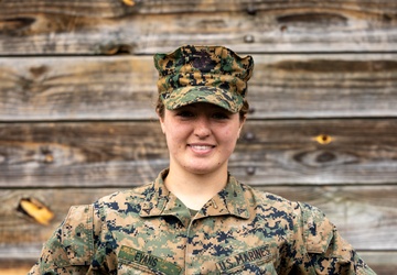 Female Marine Reservists