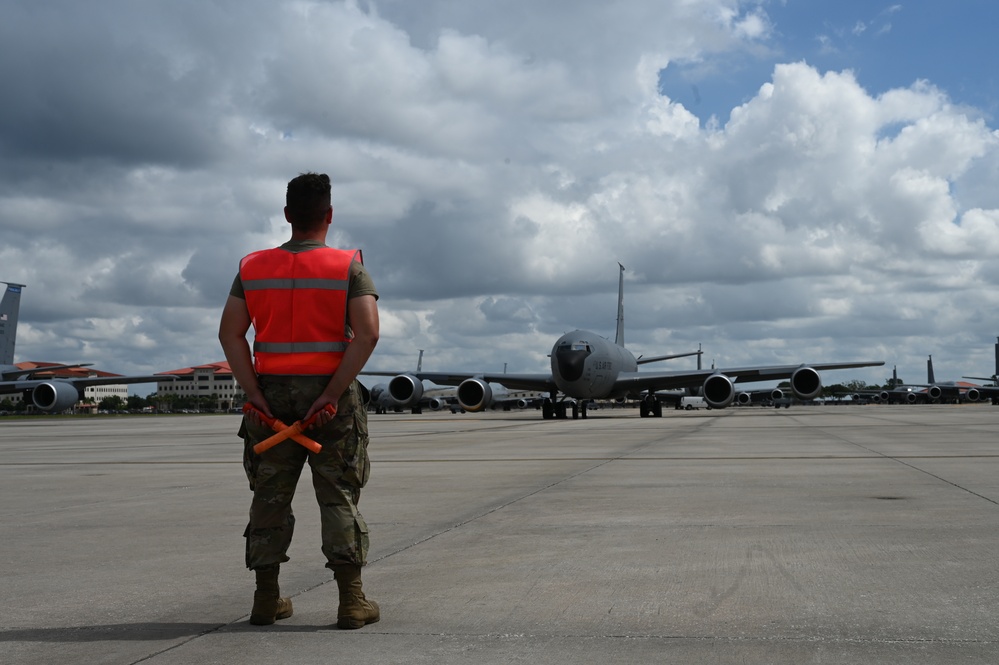 MacDill aircraft evacuates base as Tropical Storm Idalia approaches