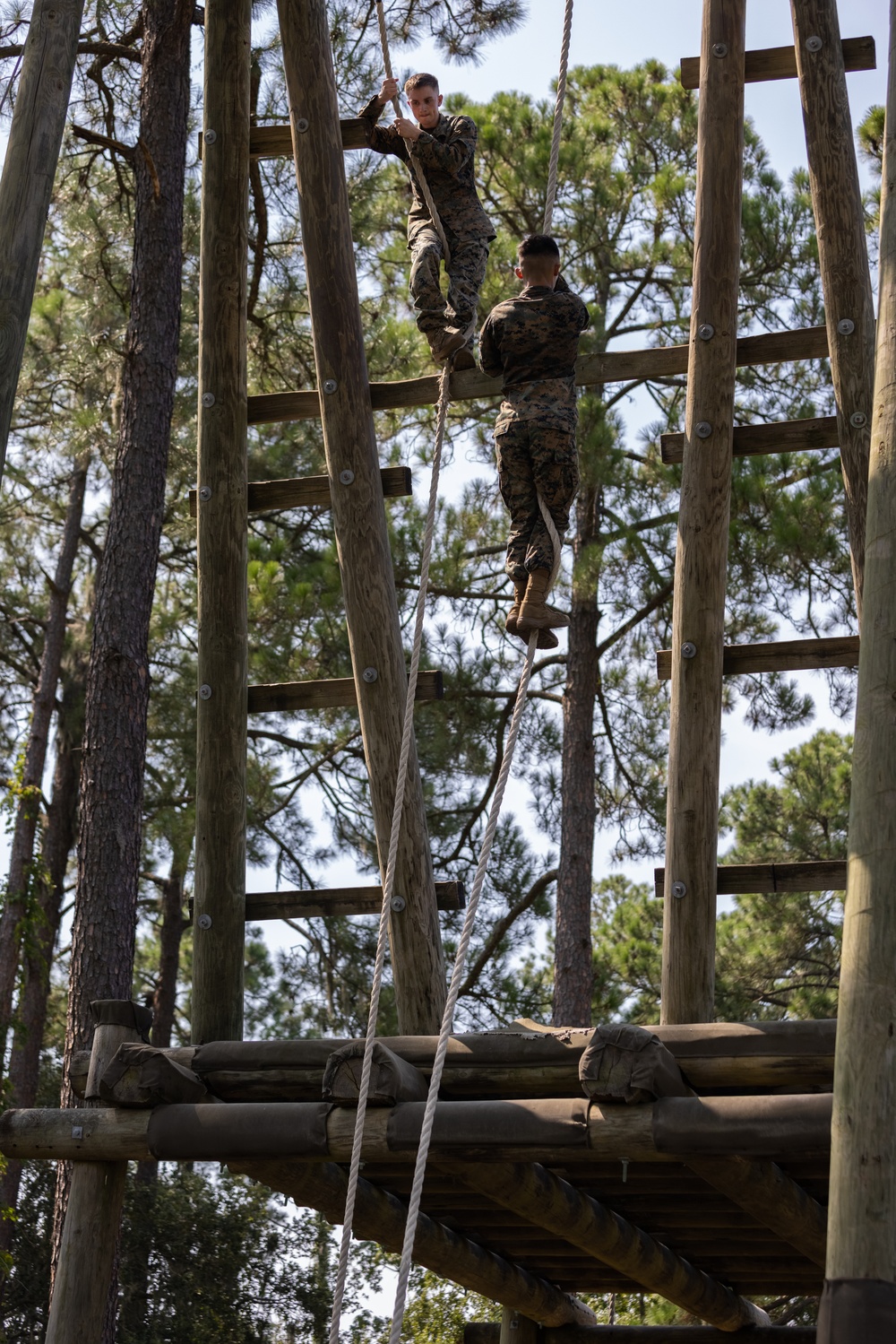 Corporals Course runs the Confidence Course