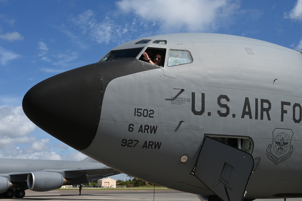 MacDill aircraft evacuates base as Tropical Storm Idalia approaches