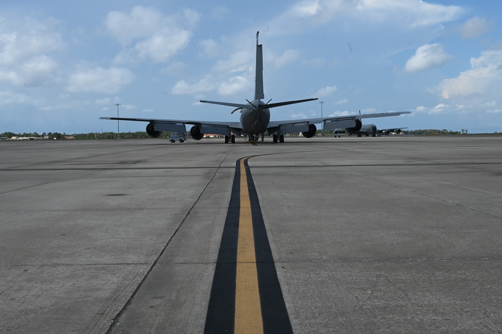 MacDill aircraft evacuates base as Tropical Storm Idalia approaches