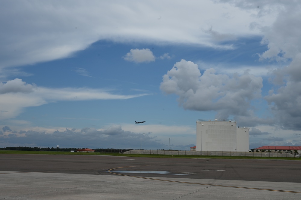 MacDill aircraft evacuates base as Tropical Storm Idalia approaches