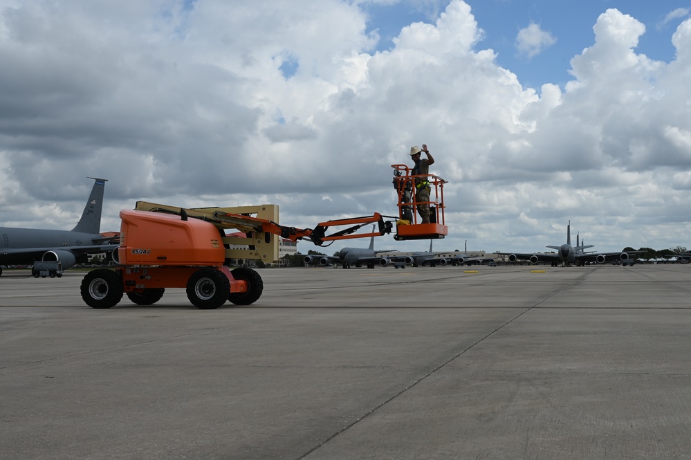 MacDill aircraft evacuates base as Tropical Storm Idalia approaches