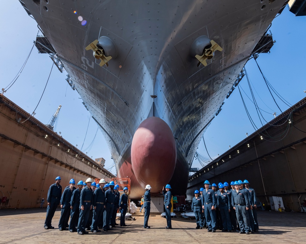 USS Essex In-Port Operations