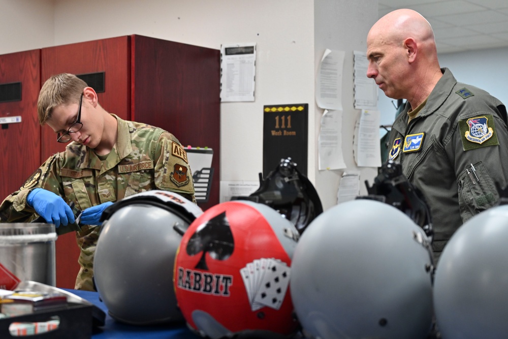 19th AF command team visits Holloman