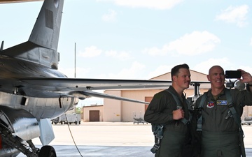 19th AF command team visits Holloman