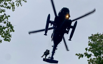 U.S. Army helicopter unit conducts rescue near Angel Rocks, Alaska