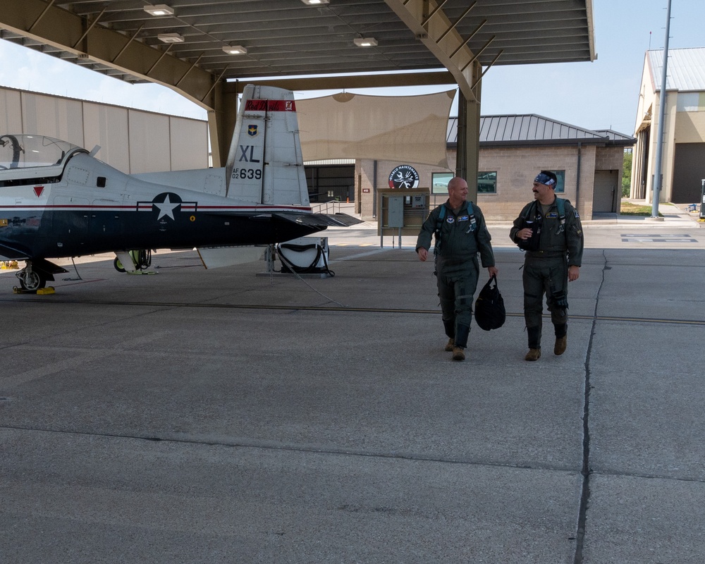 Col Davidson T-6 flight