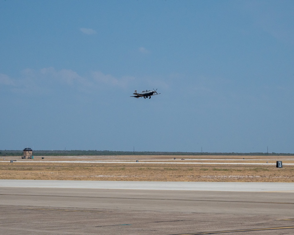 Col Davidson T-6 flight