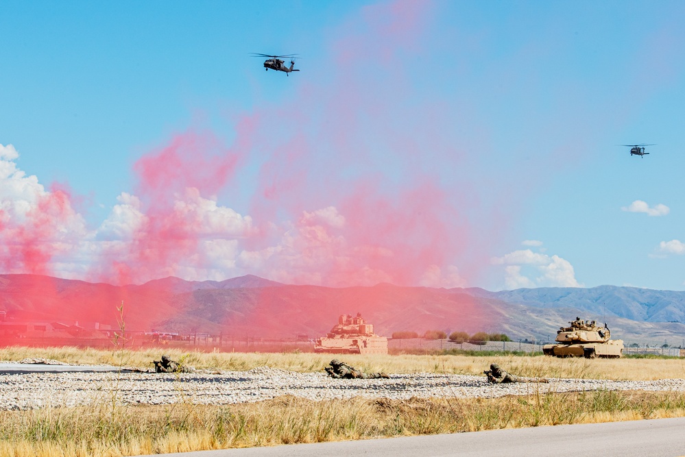 Gowen Thunder airshow shakes Idaho