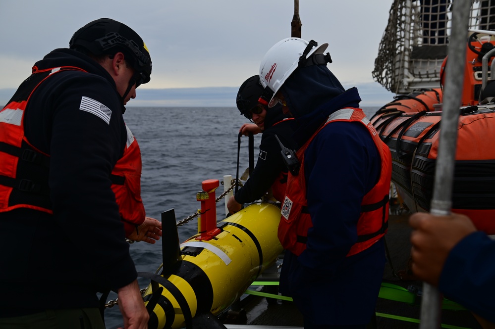 U.S. Coast Guard and U.S. Navy launch unmanned undersea vehicle during Arctic patrol