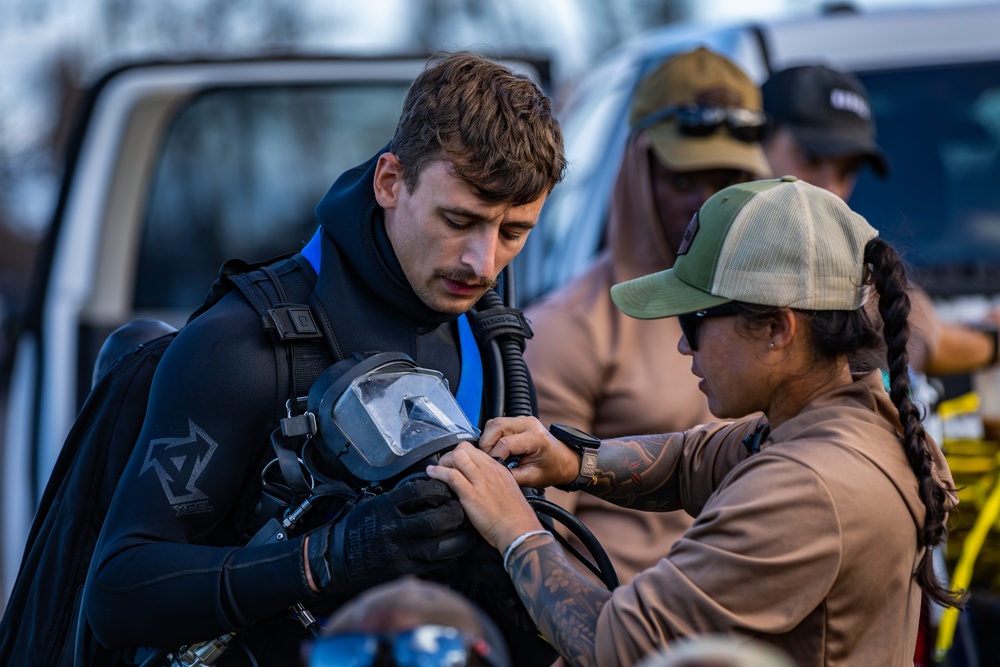 MDSU-1 Conduct Search and Survey Operations in Maui