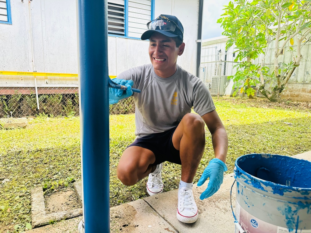 Peruvian Sailors Volunteer at Guam School