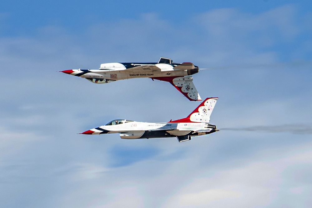 Gowen Thunder airshow shakes Idaho