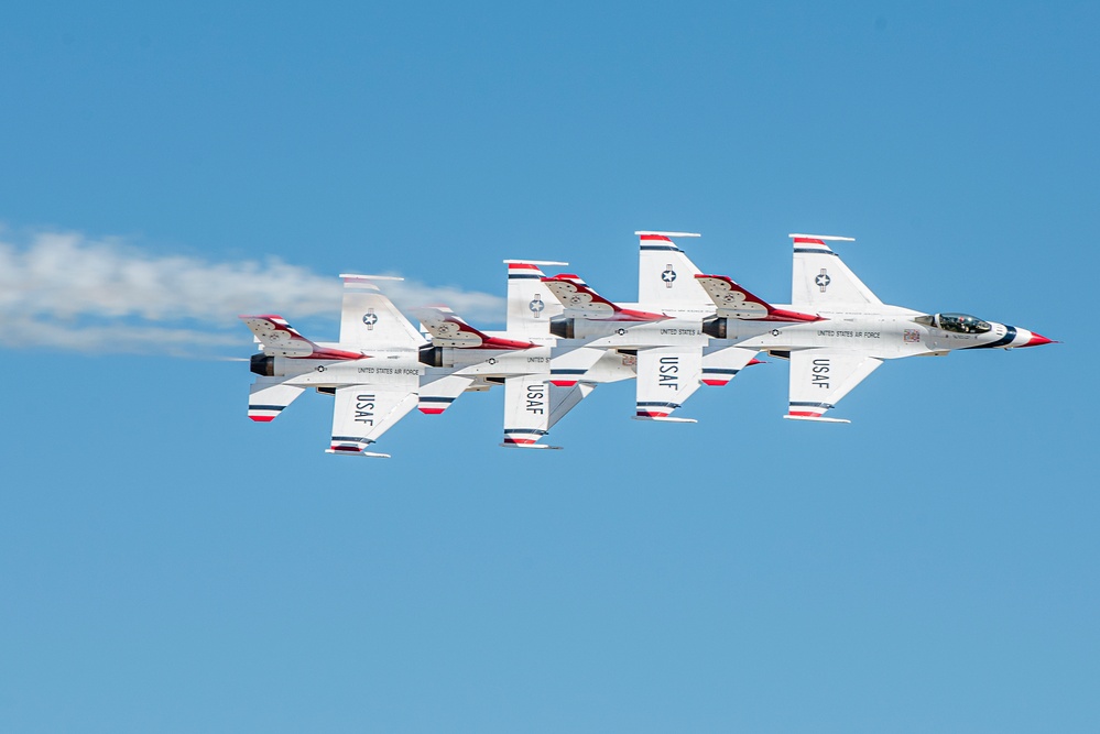 Gowen Thunder airshow shakes Idaho