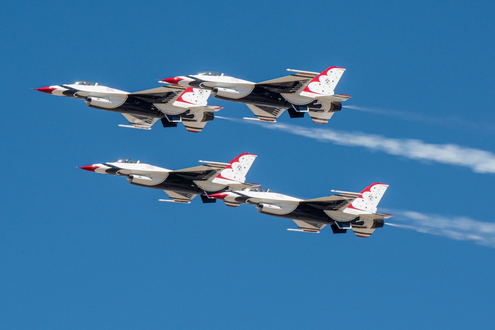 Gowen Thunder airshow shakes Idaho