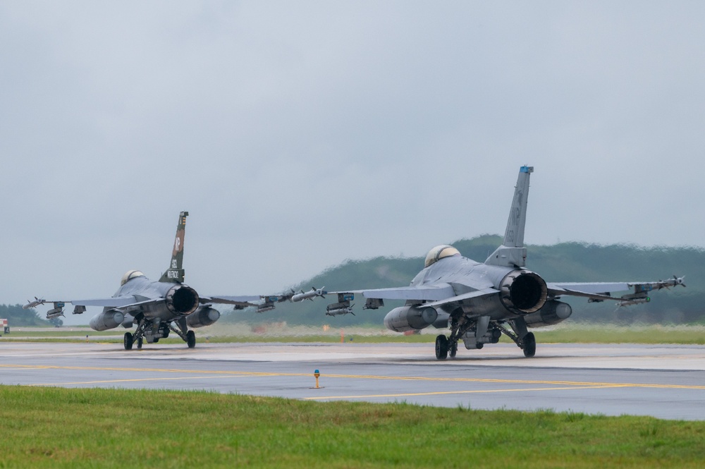 Kunsan reopens runway, airpower returns