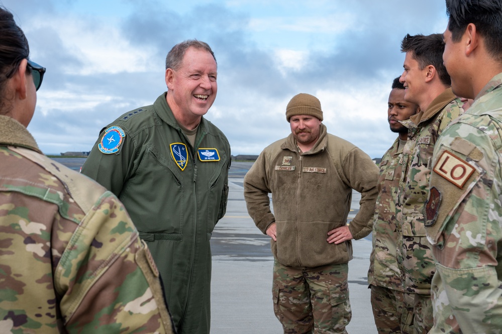 Gen. Hecker visits Keflavik Air Base