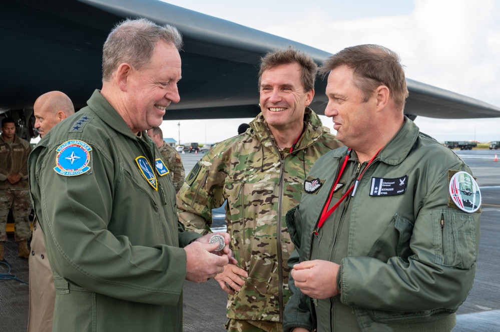 Gen. Hecker visits Keflavik Air Base