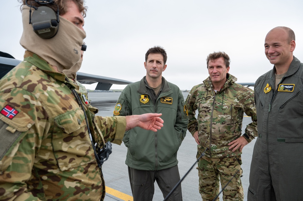 Gen. Hecker visits Keflavik Air Base