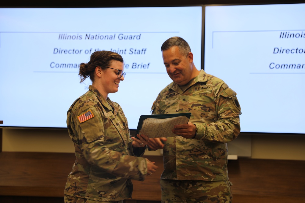 Director of the Joint Chief of Staff recognizes Guardsmen