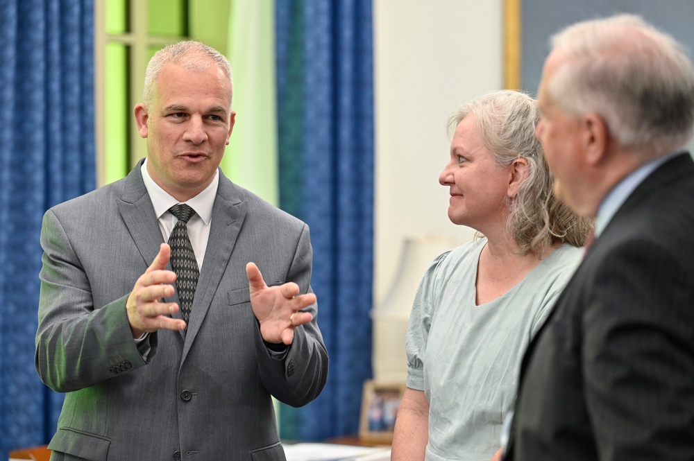 SecAF Kendall unveils Air Force 75th anniversary painting
