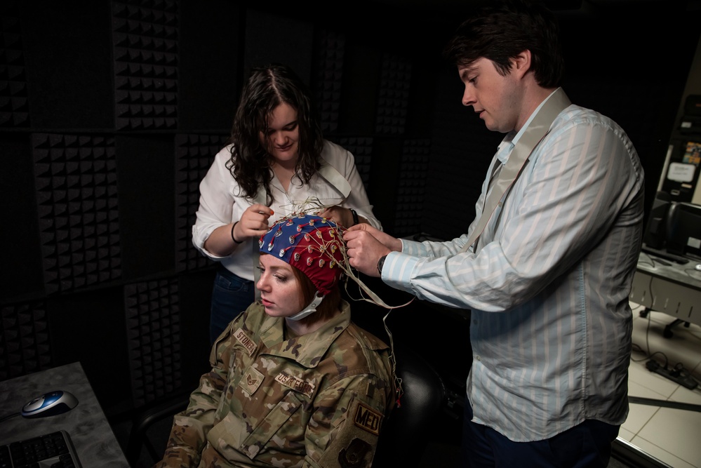 AFRL researchers enhance decision making, performance in Airmen, Guardians