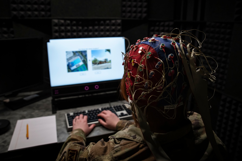AFRL researchers enhance decision making, performance in Airmen, Guardians