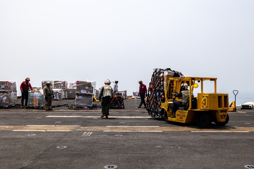 DVIDS - Images - The 26th MEU/BAT ARG Conducts A Replenishment At Sea ...