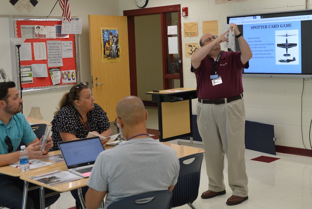 Chesapeake Public School teachers receive history program from Naval Museum