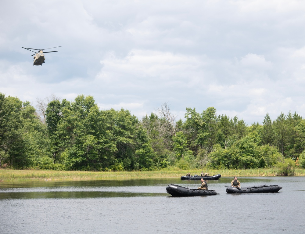 Illinois National Guard Helo-Casting at Fort McCoy