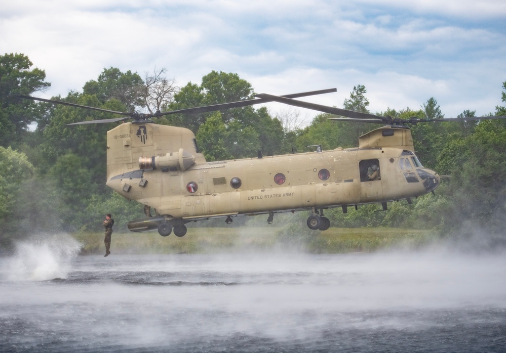 Illinois National Guard Helo-Casting at Fort McCoy
